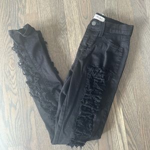 Vibrant | Black Skinny Jeans | Size 3 (waist 25 ). NEW